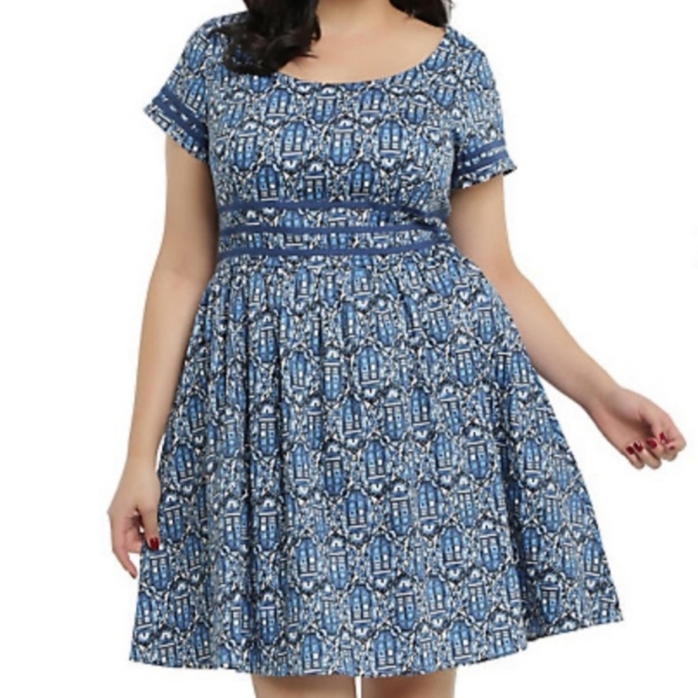 Hot Topic Doctor Who Tardis Dress, L